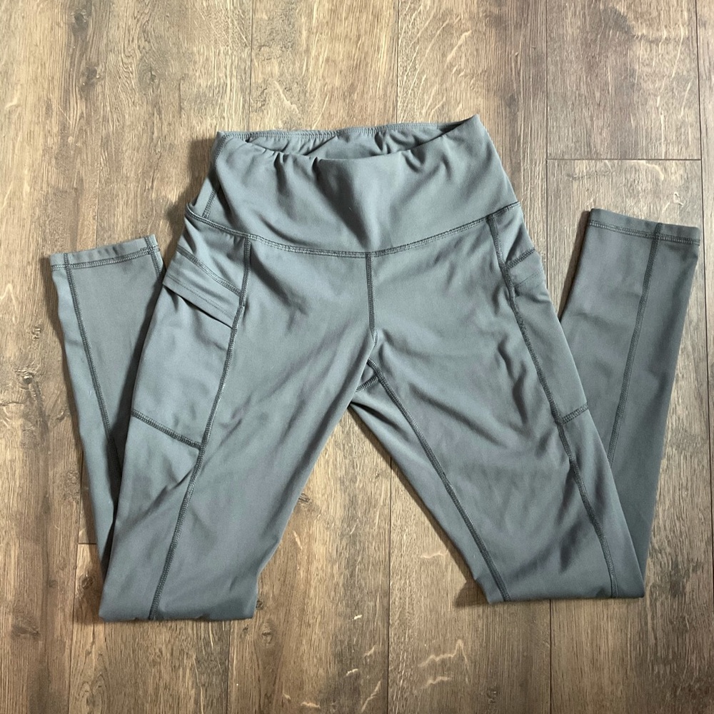 Gray High Waisted Women’s Athletic Leggings